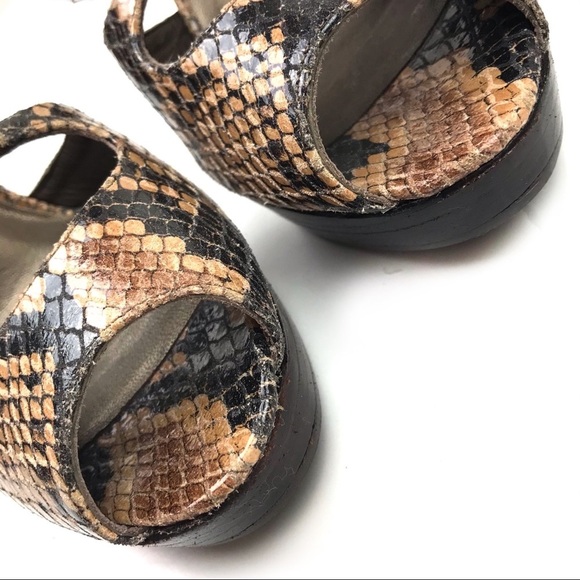 Stuart Weitzman Platforms - Picture 4 of 7